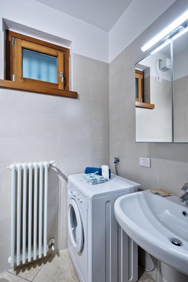 Casa Alessandro Con Piscina Lago Di Garda Salionze Exteriör bild