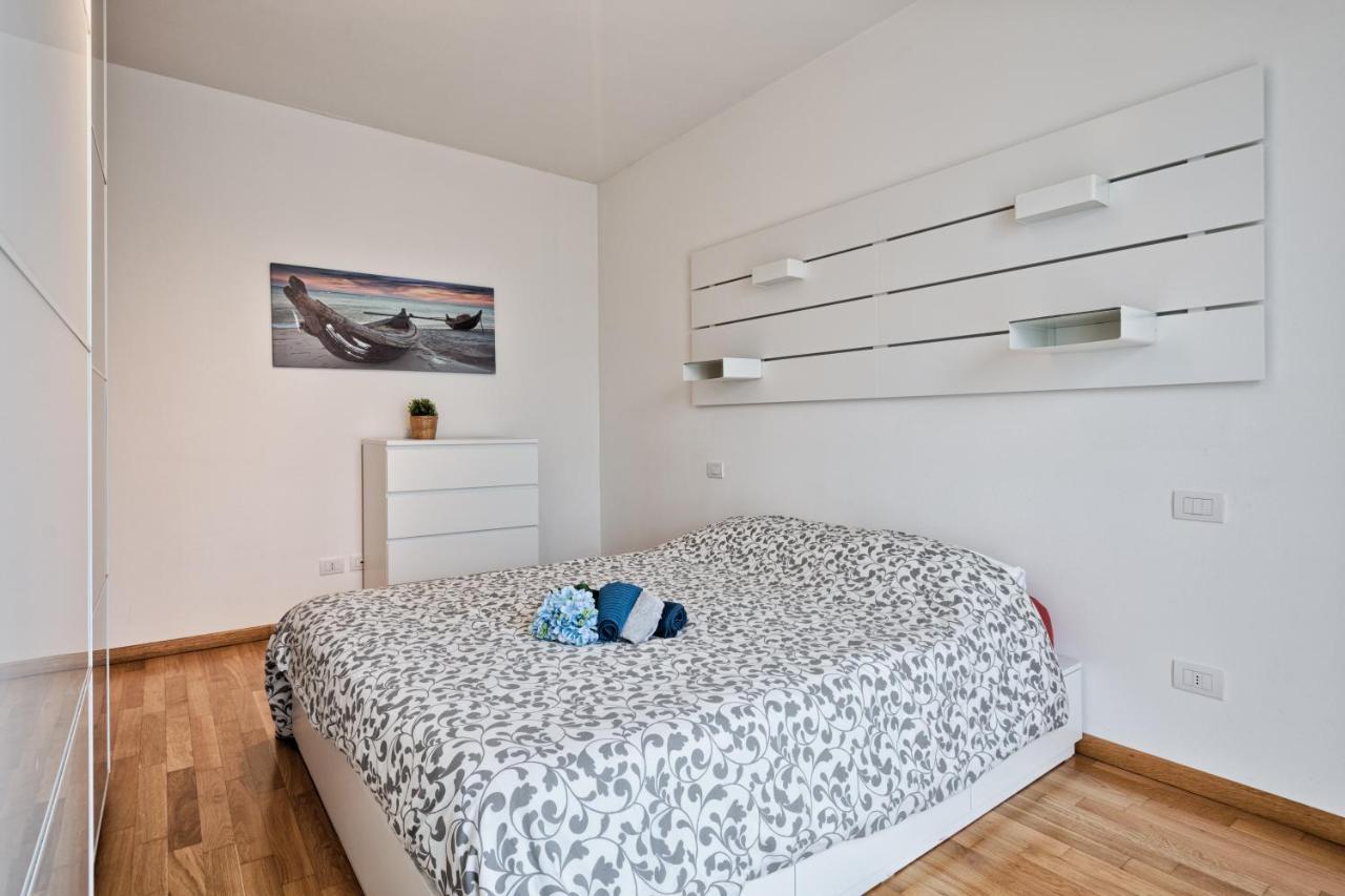Casa Alessandro Con Piscina Lago Di Garda Salionze Exteriör bild