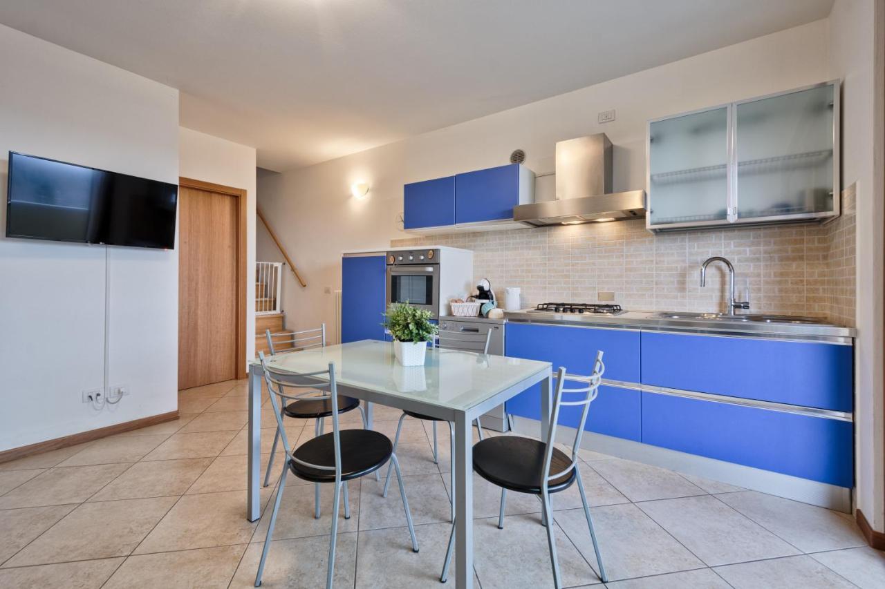 Casa Alessandro Con Piscina Lago Di Garda Salionze Exteriör bild